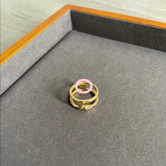 18K Pure Gold V Volt Ring - Picture 2 of 4